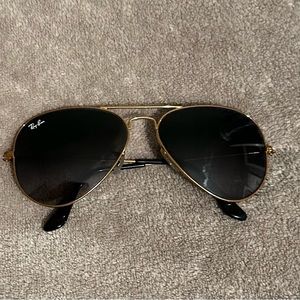 Ray-Ban Aviator Classic Sunglasses